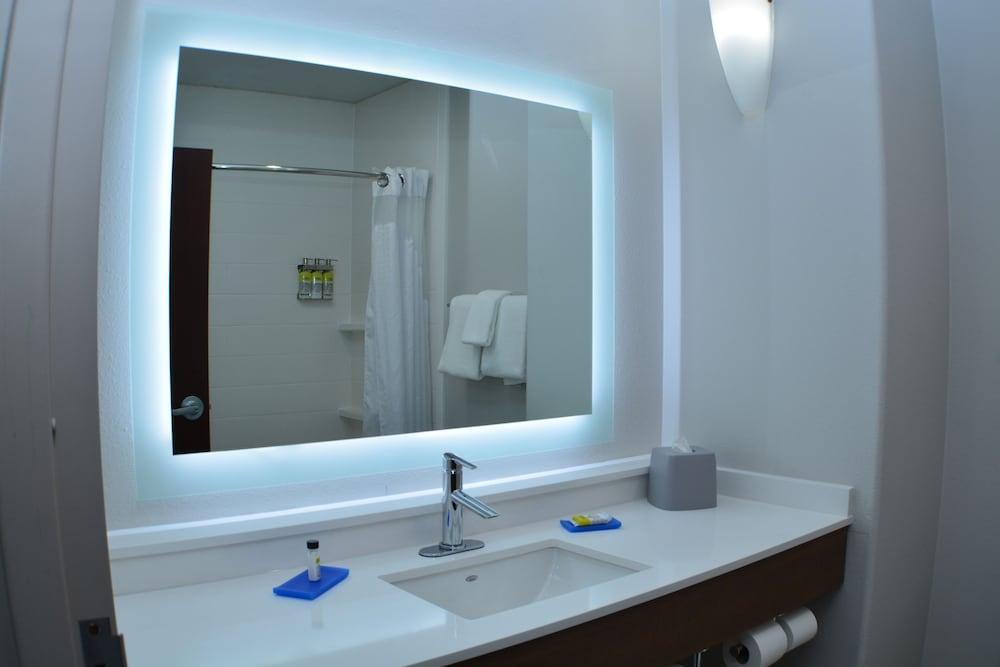 Holiday Inn Express Seguin By Ihg Extérieur photo