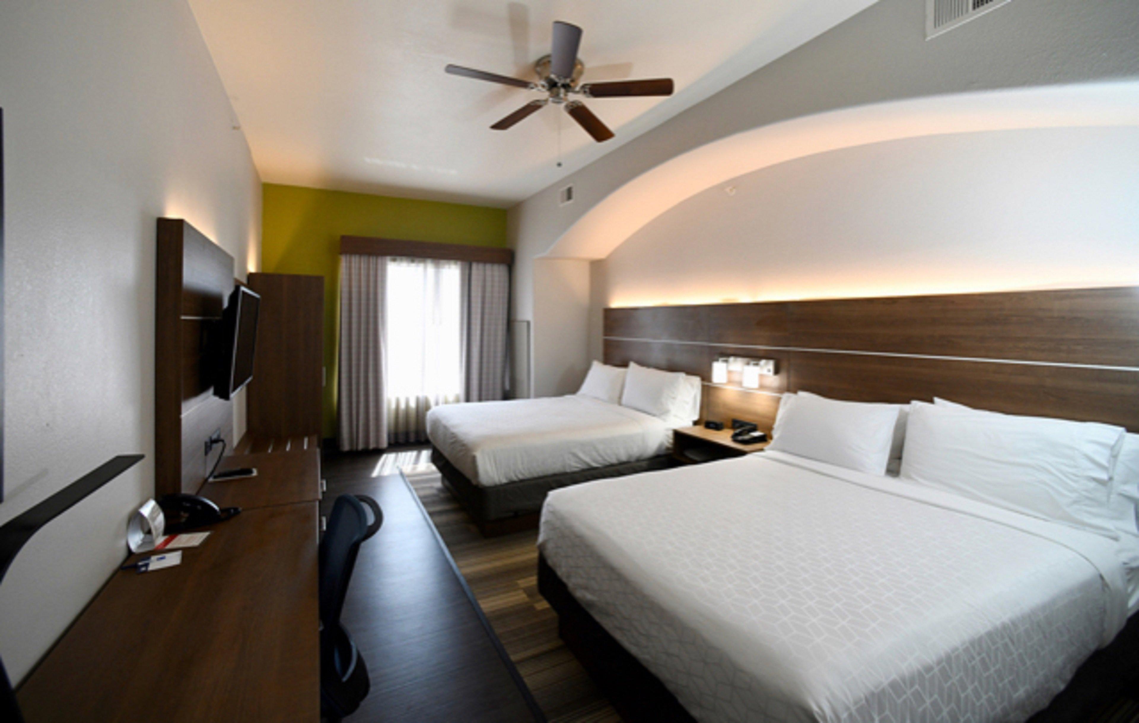 Holiday Inn Express Seguin By Ihg Extérieur photo