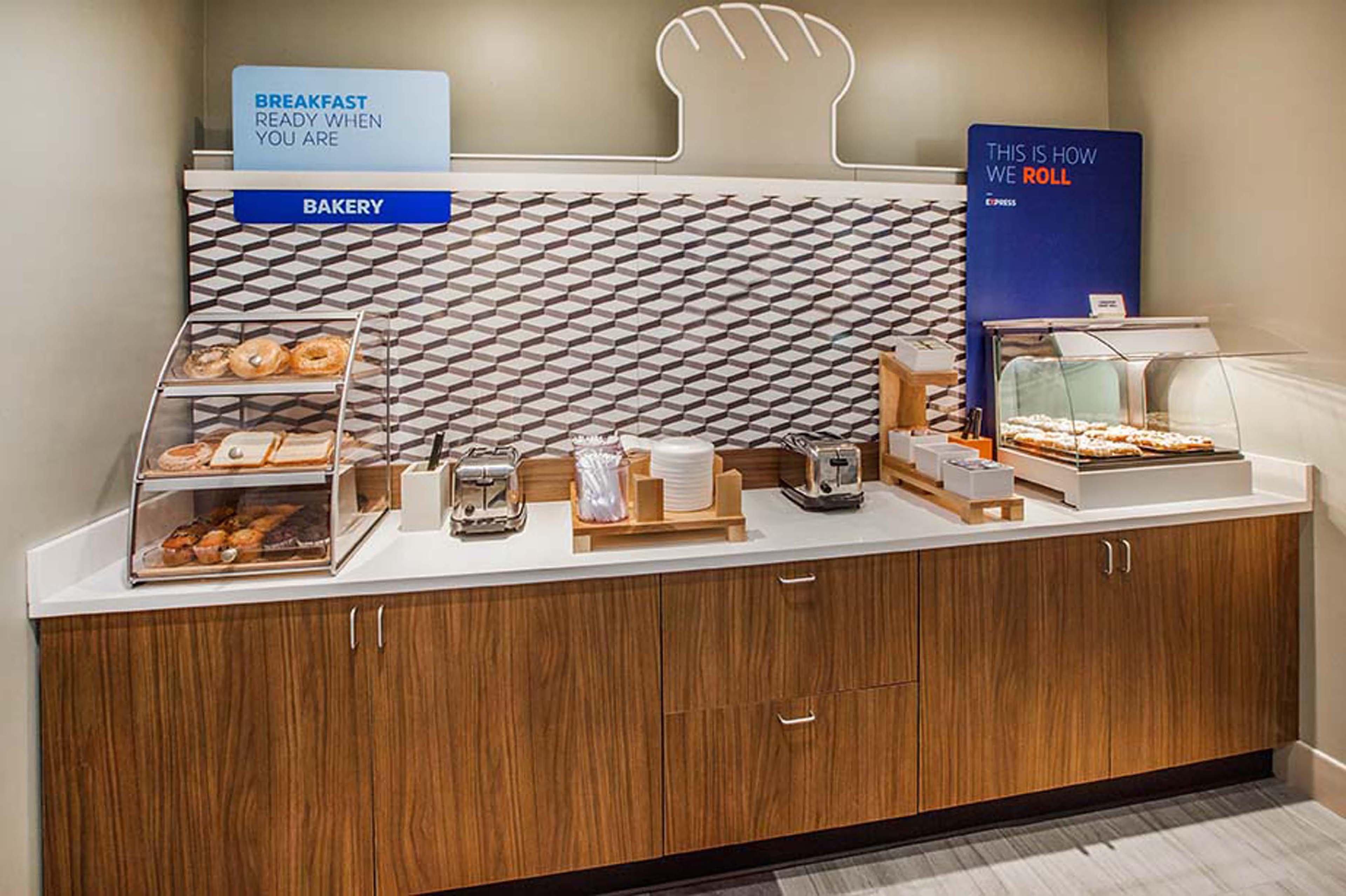 Holiday Inn Express Seguin By Ihg Extérieur photo