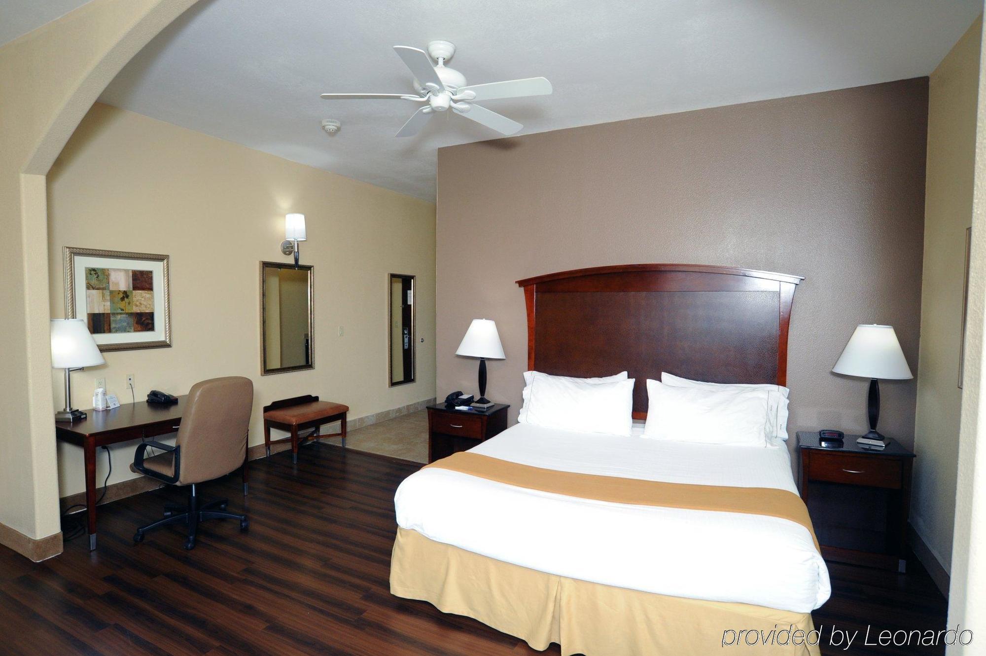 Holiday Inn Express Seguin By Ihg Extérieur photo
