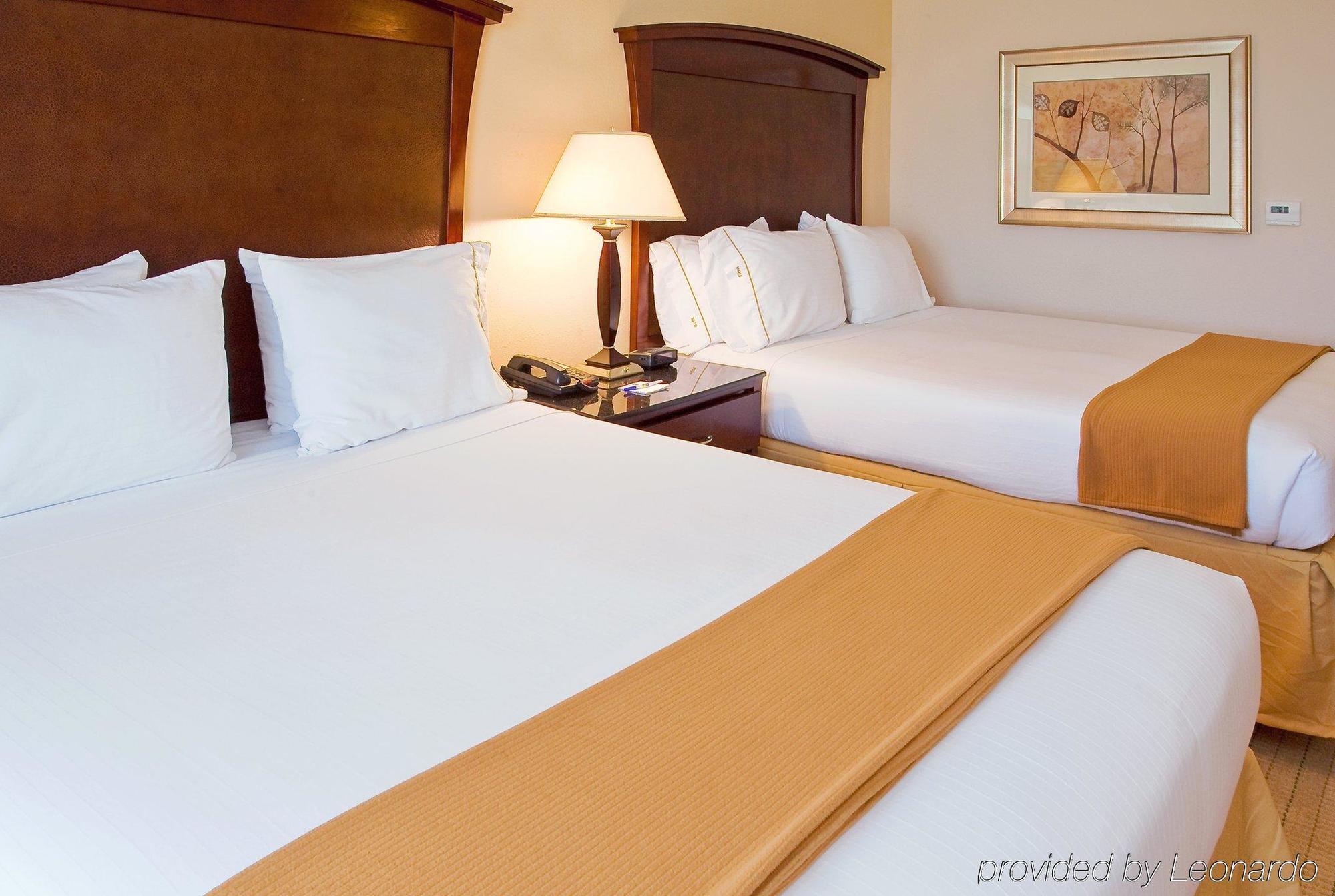 Holiday Inn Express Seguin By Ihg Extérieur photo